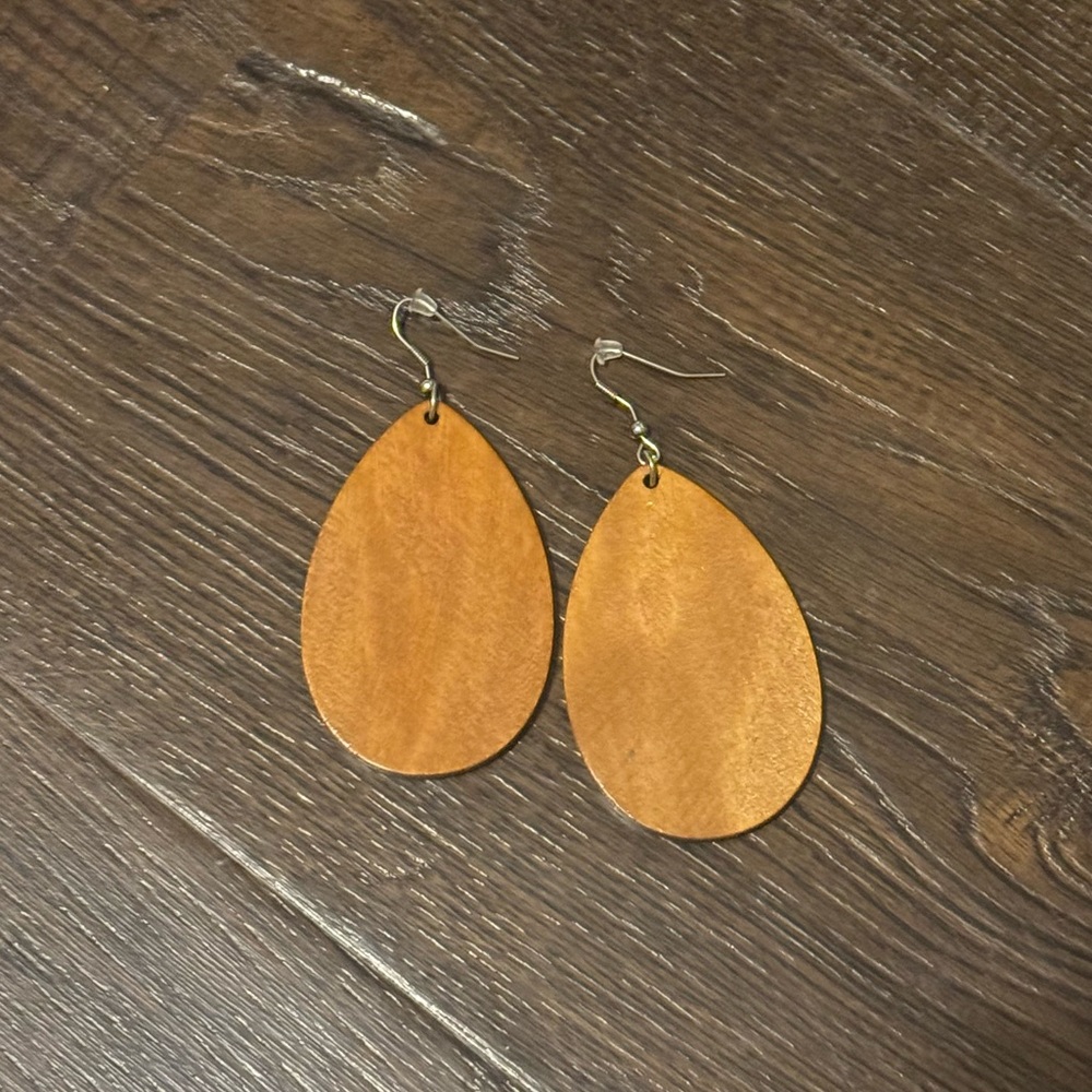 Teardrop wooden Earrings